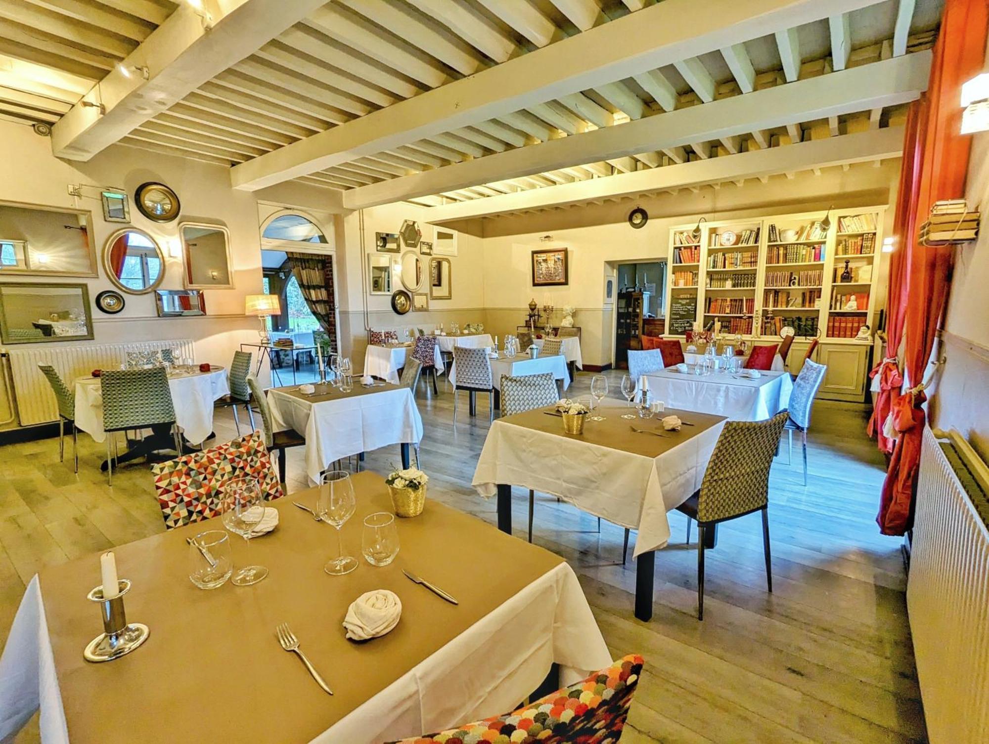 Chateau Corneille Vieux-Villez Bagian luar foto