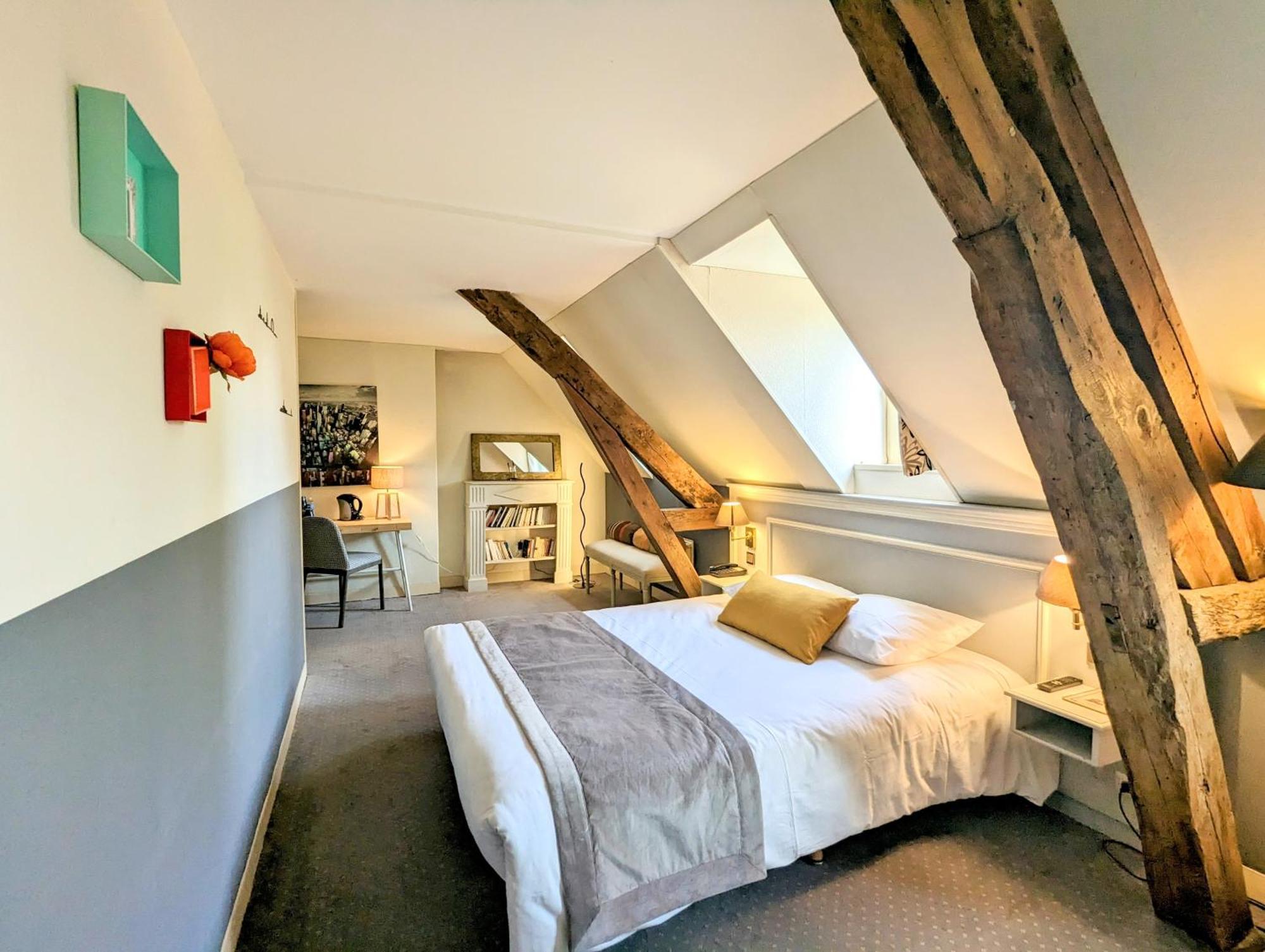 Chateau Corneille Vieux-Villez Bagian luar foto