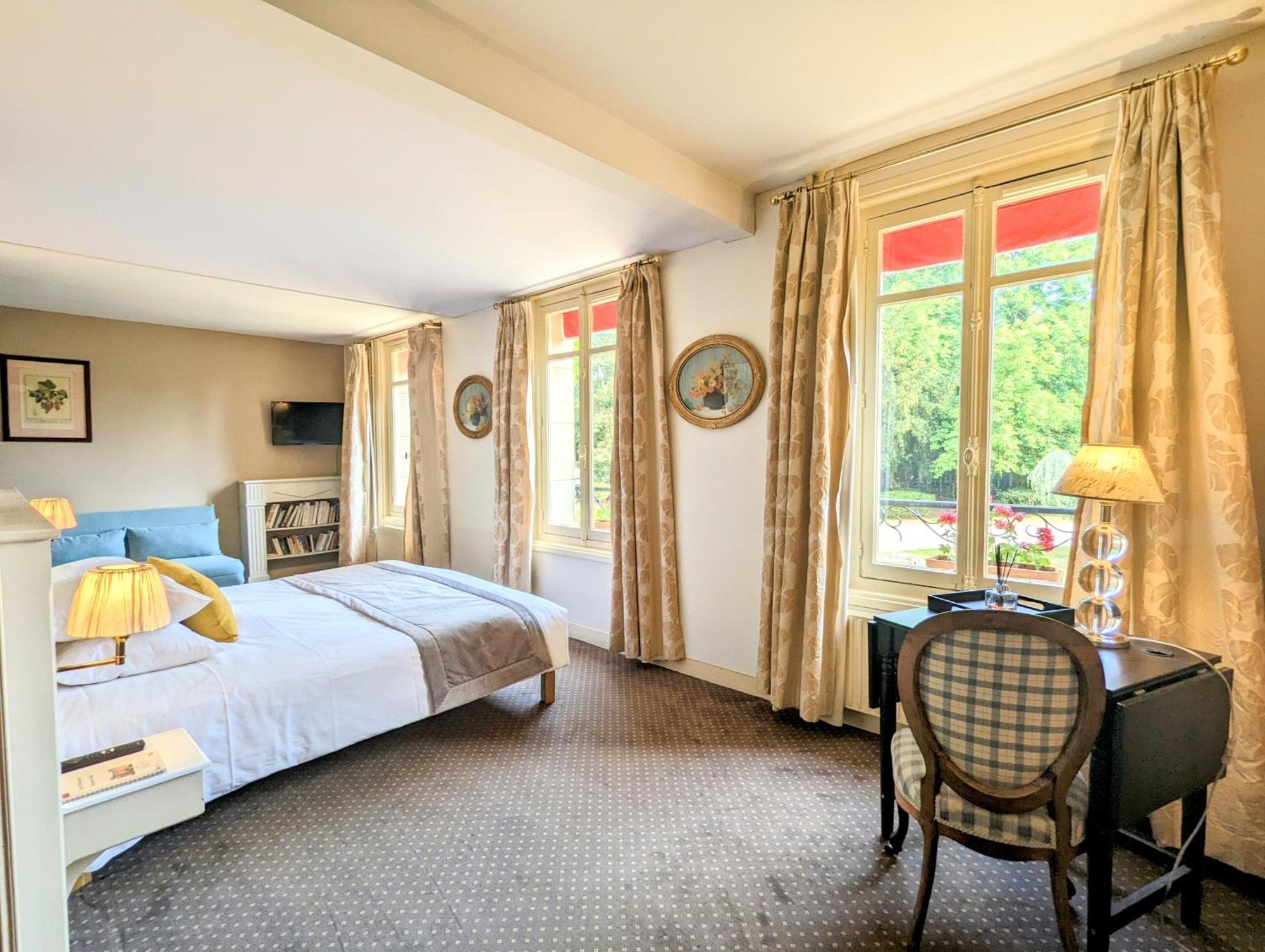 Chateau Corneille Vieux-Villez Bagian luar foto