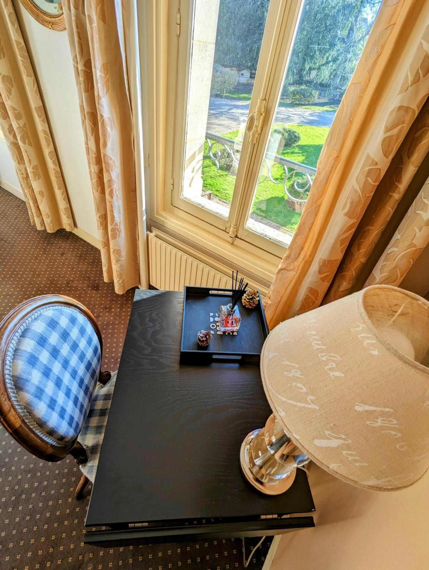 Chateau Corneille Vieux-Villez Bagian luar foto
